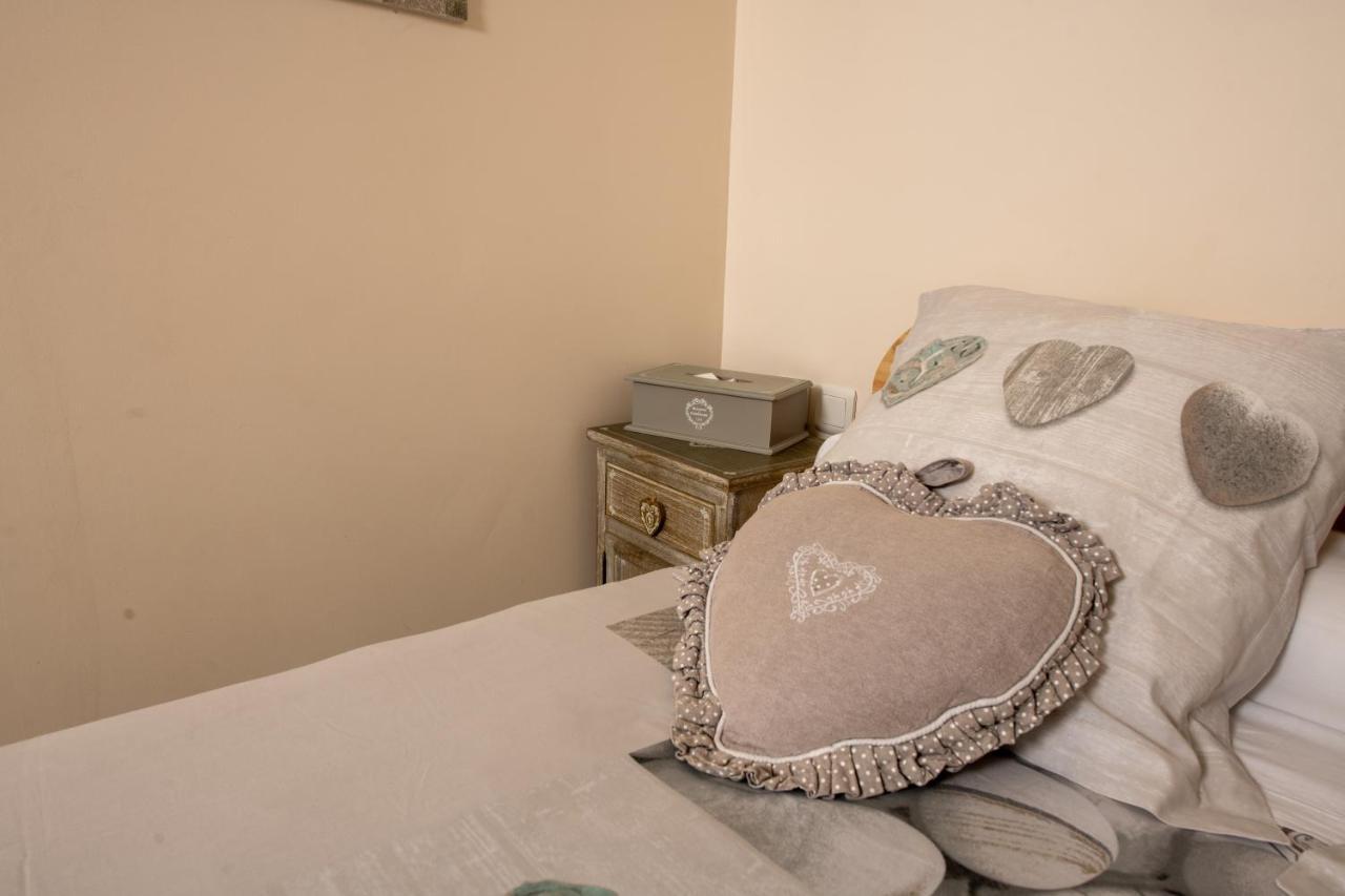 Chambre D'Hotes Villa De La Sueur Au Bonheur La Bouilladisse Luaran gambar